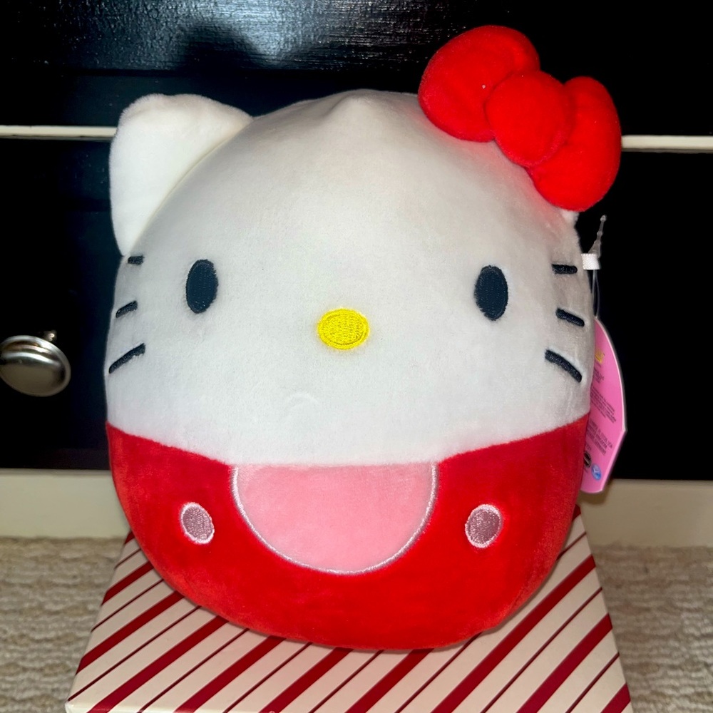 Sanrio® Hello Kitty & Friends
Squishmallows™ 6.5in